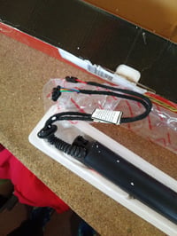 Frankberg 2x Amortizor electric pentru hayon, stânga și dreapta, pentru Skoda Octavia III 5E5 5E6 Combi 2013-2020, Înlocuiește # 5E9827851F 2