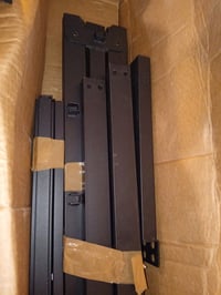 Kovový rám postele HOMERECOMMEND 90x200 cm, čierny, s kovovým roštom — veľké opotrebované otvory, fľakatý povrch (stav: pozri 2. obrázok) 3