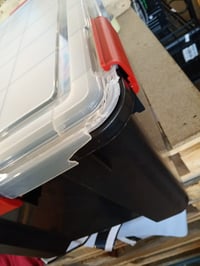 Úložný box IRIS Ohyama AT-L, 2 ks — chybné, čiastočne funkčné: jeden má odlomených viacero častí z veka (stav: pozri 2. obrázok) 9