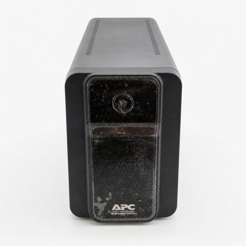 UPS APC Back-UPS BX500MI 500VA 230V AVR Line-Interactive cu ieșiri IEC – Fără cablu de alimentare, utilizat
