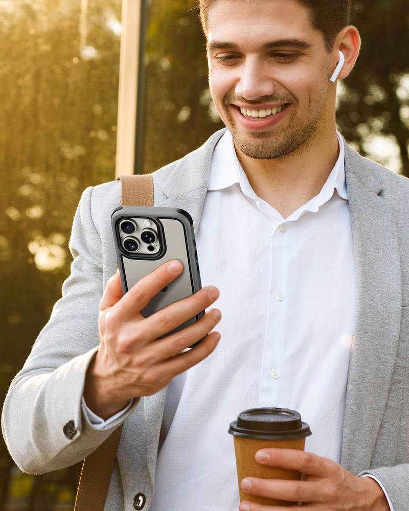 MobNano Ultra Hybrid átlátszó, ütésálló iPhone 15 Pro tok - Titán