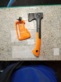 Toporișcă universală Fiskars X-Series X14 mărimea XS 35,5 cm negru-portocaliu, greutate cap 529 g, utilizată pentru tăierea crengilor și despicarea lemnelor de foc 2