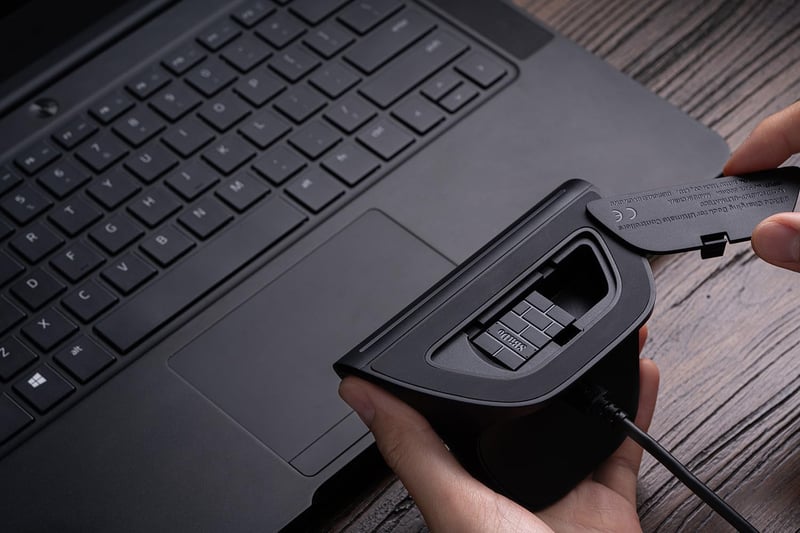 8bitdo Ultimate 3 Vezeték Nélküli Kontroller Xbox Series X|S/One/PC/Android Kompatibilitással, Hall-Effekt Joystick, Töltőállomás, 20 Órás Ü