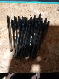 Pix BIC Cristal Xtra Bold cu vârf de 1,6 mm, cerneală neagră, set de 19 bucăți (stoc incomplet) 4