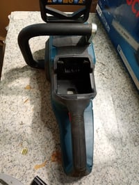 Bosch Professional GKE 18V-40 Akkus Láncfűrész 18V rendszer — teszteletlen (akkumulátor nélkül, nem tesztelt) (állapot: lásd a 2. képet) 4