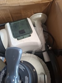 Piesková filtrácia Intex Krystal Clear 26642 SX925 k bazénu, prietok vody 2000 l/h, s ochranou RCD, biela, používaná 4