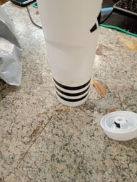 Unisex športová fľaša adidas Tiro, 0,75 l, bielo-čierna – použitá (stav: pozri 2. obrázok) 2