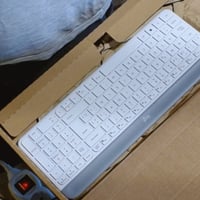 Bezdrôtová klávesnica — Bezdrôtová súprava klávesnice a myši Logitech MK470 Slim Combo (náhradný diel) 2