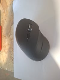 Hama ergonomikus vertikális vezeték nélküli egér jobbkezes 1800 DPI — hibás, részben működik: nem működő görgő (állapot: lásd a 2. képet) 3