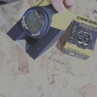 Potápačský počítač Cressi Donatello čierna/modrá, režimy vzduch/nitrox, apnoe a gauge, vodotesnosť 150 m, hĺbková zastávka, indikátor kyslíkovej toxicity CNS 2