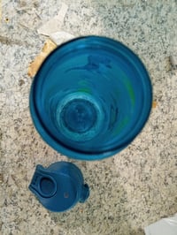 Fľaša na vodu Ion8 odolná proti vytečeniu 500 ml, motív draka, otváranie jednou rukou, bez obsahu BPA, vhodná do umývačky riadu, uzamykateľná — používaná (stav: pozri 2. obrázok) 2
