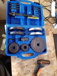 Zoomtools 85 mm Sada na montáž a demontáž ložísk kolies pre VW T5 Transporter a Touareg, predná a zadná náprava, použité 2