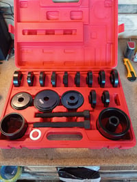 Set 23 piese Orion Motor Tech pentru montarea și demontarea rulmenților roților, extractor butuc față, ciocan culisant, set universal de prese și bucșe 3