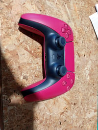 PlayStation DualSense Wireless kontroller Cosmic Red - Hibás, részben — hibás, részben működik: bal analóg ugrál (állapot: lásd a 2. képet) 2
