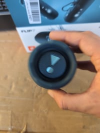 JBL Flip 7 Hordozható Bluetooth Hangszóró, Kék, IP68 Vízálló és Porálló, 16 Órás Akkuidő, Auracast Többhangszórós Kapcsolat, Használt 5
