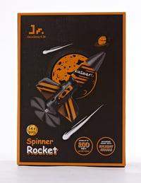 SainSmart Jr. Motoros Rakéta Játék Ejtőernyővel - 61 Méteres Kilövés, 8-12 Éveseknek (Fekete) 8