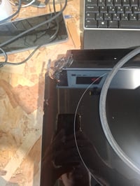 Plită electrică Bosch PKE611FN8E Seria 6, 4 zone de gătit, 60 cm, 6900W — defectă, pentru piese: crăpată în două locuri (stare: vezi a 2-a fotografie) 3