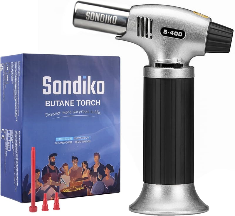 Sondiko Konyhai Bután Gázperzselő - Állítható Lánggal és Biztonsági Zárral - Crème Brûlée, Desszertek, BBQ és Sütés Készítéséhez - Alumínium