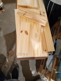 vidaXL ALTA tömör fenyőfa komód 112x35x73 cm, csavarok és gombok nélkül — csavarkészlet és gombok nélkül (állapot: lásd a 2. képet) 2