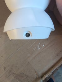 Vnútorná WiFi IP kamera Tapo C210 2K – chybná, čiastočne funkčná: konektor napájania nemá vždy kontakt (stav: pozri 2. obrázok) 2