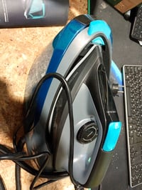 Parná stanica Cecotec IronHero 3000 3000 W, 7 bar, keramická žehliaca plocha — chybná, na náhradné diely: nezapína sa (stav: viď 2. obrázok) 2