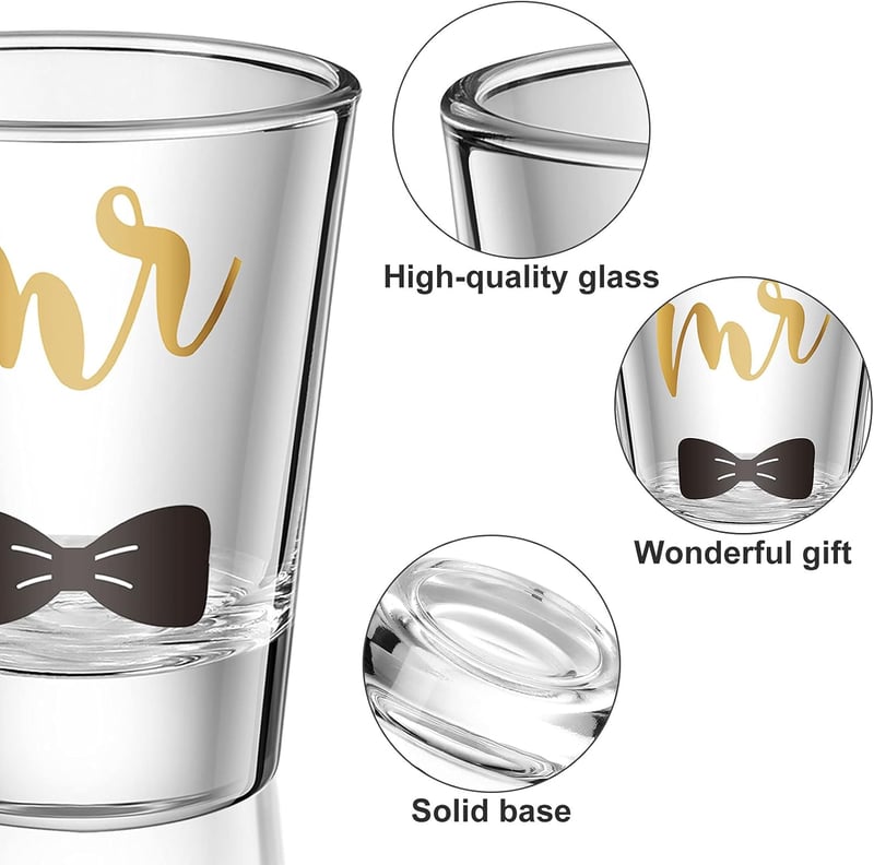 Patelai Mr and Mrs Arany Esküvői Pálinkás Pohár Szett - 2 db Elegáns Üveg Pohár Párnak, Nászajándék, Eljegyzési Ajándék, Évfordulóra, 60ml