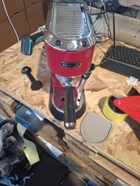 De'Longhi Dedica Style kézi tejhabosítós espresso kávégép, piros színű, karban tartott használt állapot 2