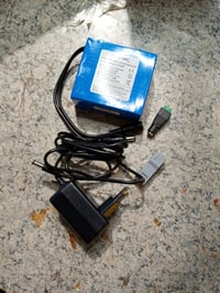 NASTIMA 12V 6400mAh 71,04Wh punjiva litij-ionska baterija s punjačem i priključkom — bez DC konektora (stanje: vidi 2. sliku) 2