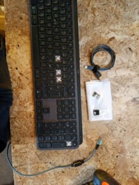Tastatură wireless Logitech MX Keys S — defectă, pentru piese: pornește, dar nu răspunde la receiver (stare: vezi a 2-a poză) 3