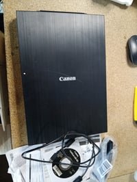 Canon LiDE 400 A4 plosnati skener, CIS senzor, 4800x4800 dpi, USB-C, crni – rabljeno, ogreban poklopac (stanje: vidi 2. sliku) 3