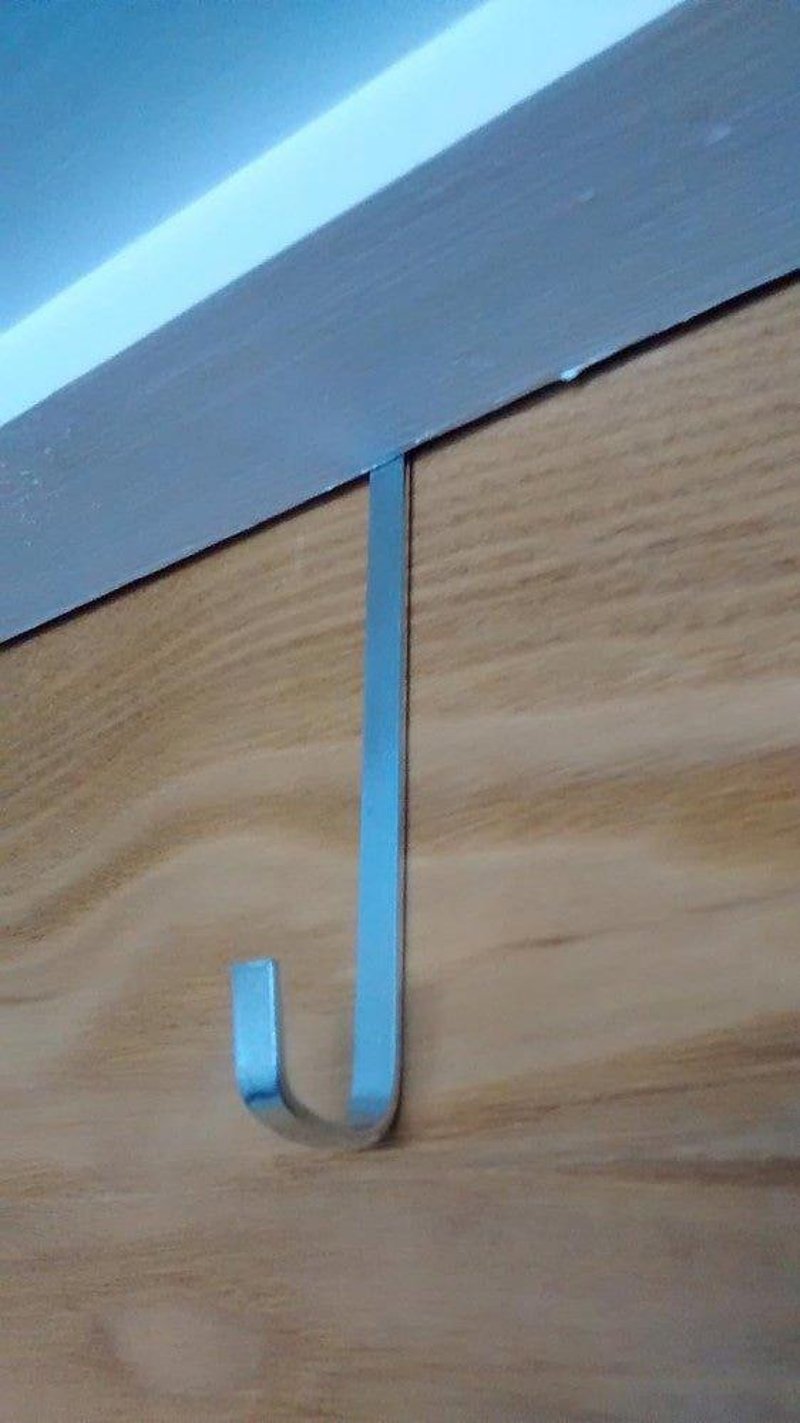 Króm Acél Ajtóhorog ODH45-1 - Kompakt, Erős, 8 cm-es