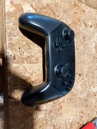 Nintendo Switch Pro Controller vezeték nélküli játékvezérlő Nintendo Switch konzolhoz, fekete, bontott outlet állapot 2