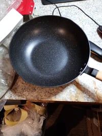 BEZIA indukcijska wok tava sa staklenim poklopcem, 30 cm, neprianjajući granitni premaz, drvena ručka, ravno dno, za sve vrste štednjaka 2