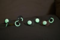 Bibs Színes Cseresznye Alakú Természetes Gumi Játszócumi, 2db, Sage Night/Cloud Night, 3-as Méret, 18+ Hónapos Kortól, PVC- és BPA-mentes 5
