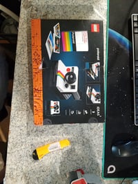LEGO Ideas Polaroid OneStep SX-70 Fényképezőgép Építőkészlet Felnőtteknek 21345 – 516 db Vintage — sérült doboz (állapot: lásd a 2. képet) 2
