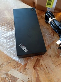 Dokovacia stanica Lenovo USB 3.0 40A90090UK – 4x DisplayPort, VGA, USB-C, Gigabit LAN, 135W – čierna (Renovovaná (stav: pozri 2. obrázok)) 2