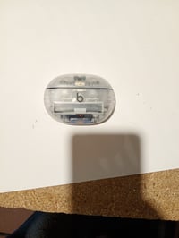 Căști True Wireless Beats Studio Buds+ cu anularea zgomotului și carcasă de încărcare, Bluetooth, Transparent - Incomplet, Produs de prezentare 3