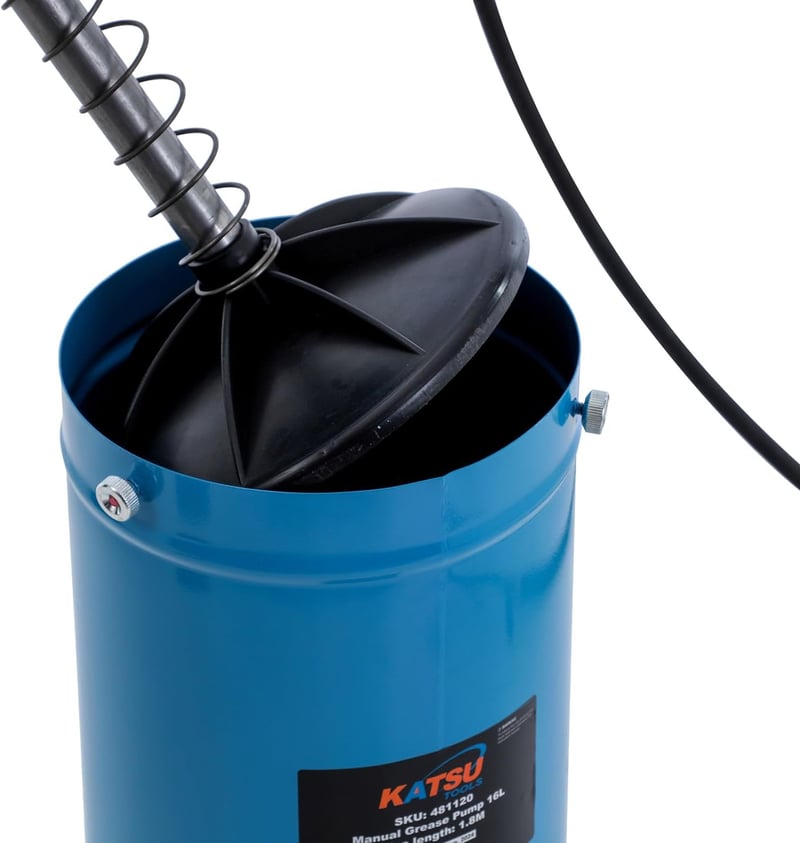KATSU Tools Kézi Zsírzópumpa 16L - Hordozható Kenőanyag Adagoló Járművekhez és Gépekhez, 2000 psi/137 bar Nyomással, Alumínium Fejjel (48112