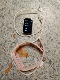Brățară inteligentă Xiaomi Smart Band 9 Active, roz, ecran TFT de 1,47", baterie de 18 zile, 50 de moduri sport, rezistență la apă 5ATM, monitorizare puls și 5