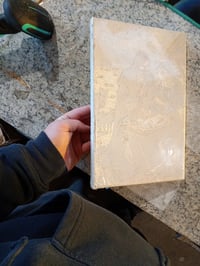 MOGTAA Súprava na maľovanie podľa čísel s rámom a dreveným stojanom, 20x30 cm, DIY akryl — poškodený ľavý okraj plátna (stav: pozri 2. obrázok) 2