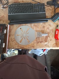 Paletă de pizza Herogo de 9 inchi, perforată, din oțel inoxidabil, cu mâner lung - Bară zgâriată, funcțională (stare: vezi a 2-a imagine) 2