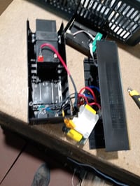 UPS APC Easy UPS BVX900LI 900 VA 480 W, AVR, indicatori LED — defect — defect, pentru piese: rupt (stare: vezi a 2-a imagine) 2