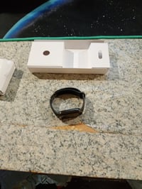 Brățară inteligentă Xiaomi Smart Band 8, ecran AMOLED de 1,62", autonomie 16 zile — defectă, pentru piese: nu pornește (stare: vezi imaginea 2) 2