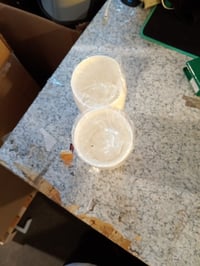 PISTISJACK 50 buc. Pahare de hârtie cu model cu buline aurii, 250 ml, pahare de unică folosință biodegradabile — pereți ușor tasați (stare: vezi a 2-a poză) 2