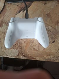 Controller wireless Xbox Robot White — defect, funcționează parțial: ambele stick-uri au drift (stare: vezi imaginea a 2-a) 5