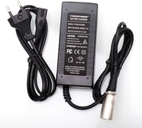 Tangspower 24V 2A akkumulátortöltő e-rollerhez, e-biciklihez - XLR csatlakozó 2