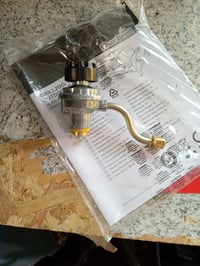 Grătar pe gaz portabil Char-Broil X200 Grill2Go cu tehnologie TRU-Infrared, aluminiu turnat, grătar din oțel inoxidabil, pentru camping, utilizat 4