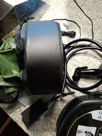 Tadomoe 20 literes hordozható kemping zuhany 2000 mAh akkumulátoros pumpával, 2 m tömlővel és zuhanyfejjel, napelemes zuhanyzó táska, zöld 2