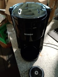 Cafetieră cu filtru SEVERIN KA 9307 cu 2 termosuri, capacitate 2x8 cești, negru, utilizată 4