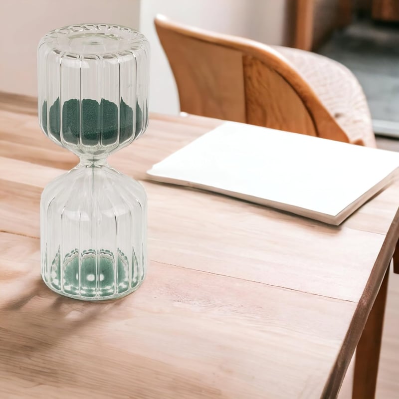 MIJOMA Elegáns Üveg Homokóra 10 Perces Időzítéshez - Relaxációs és Időkezelési Eszköz - 6x13,5 cm - Zöld Dekoráció Otthonba, Irodába